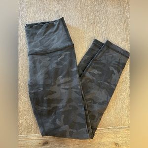 lululemon wunder under